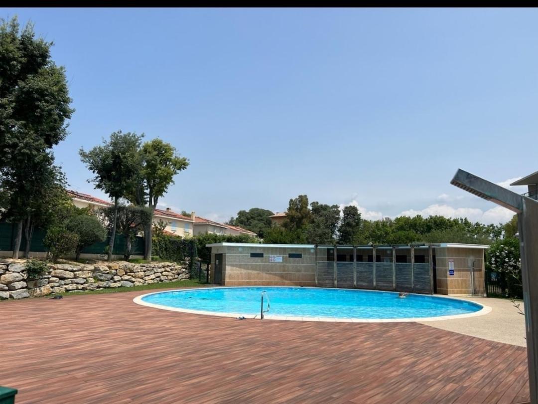 Appart Avec Piscine Casino Plein Air Et Plage La Ciotat Exteriör bild